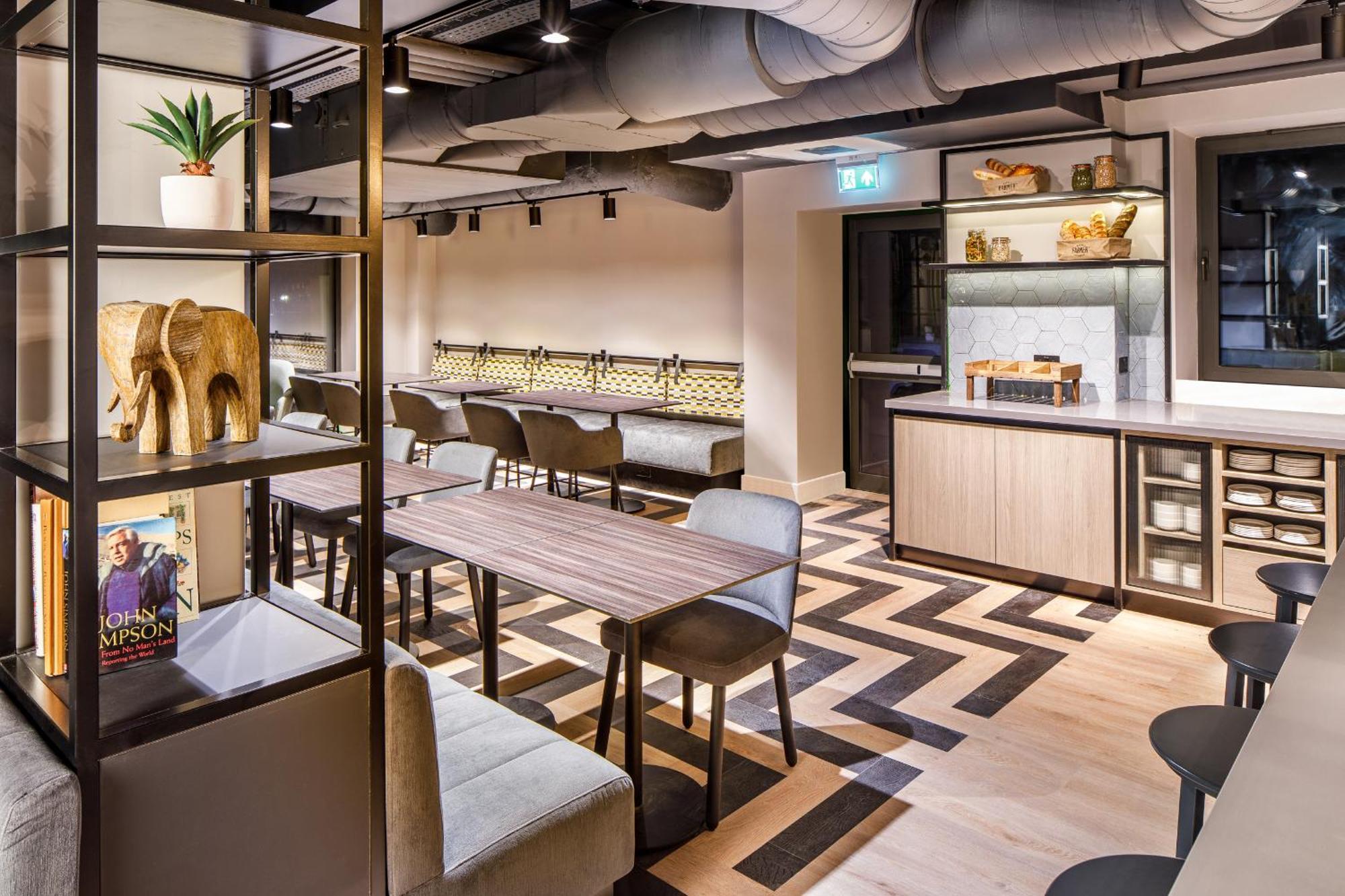 Southgate Hotel London East Barnet المظهر الخارجي الصورة
